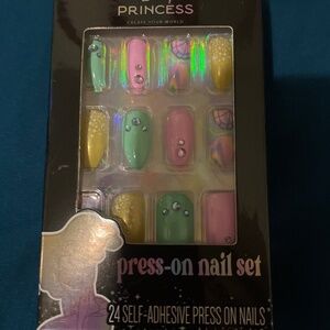 Disney Princess 24 PC Press on Nails Set